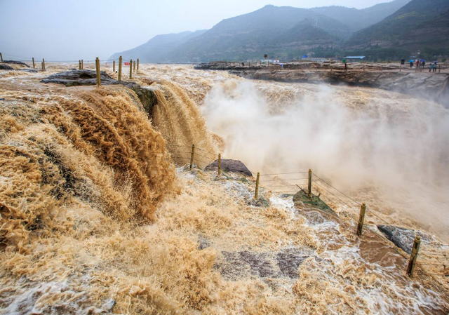 震撼！到了壶口才知道为什么叫黄河，这里的黄河是什么样的？