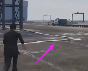 gta5飞机怎么开？