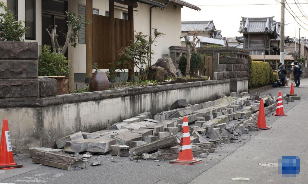 日本九州地区6.6级地震已致十余人受伤，当地采取了哪些救援措施？