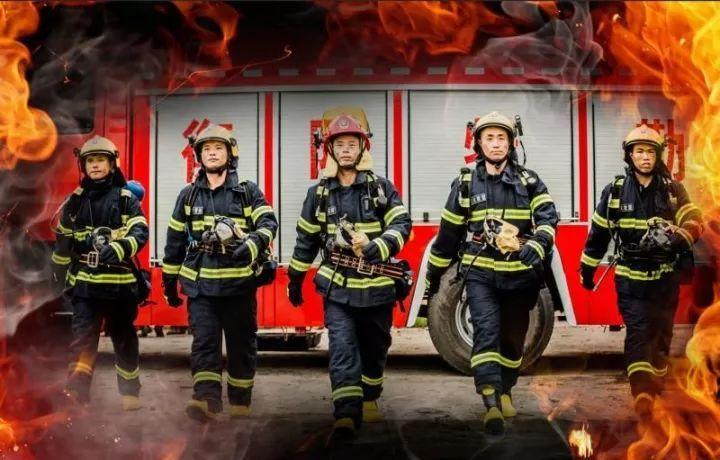 消防员“敷面膜”救火被网友热议，该如何保证用火安全？