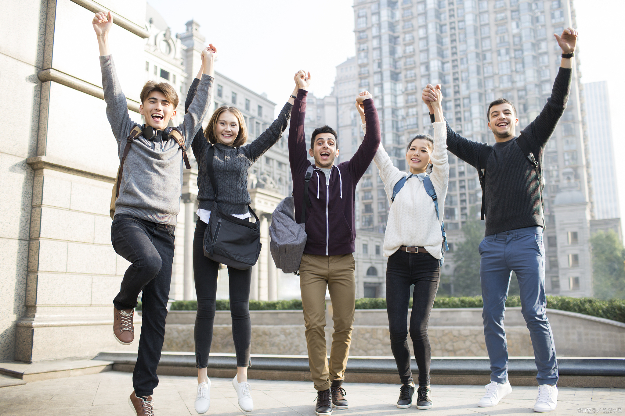 好多人研究生想去德国留学，听说那里可以申请带薪留学免学费，这该如何做呢