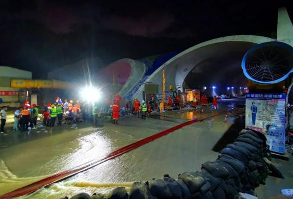 珠海隧道透水事故已致13人遇难，还有没取得联系的被困人员吗？