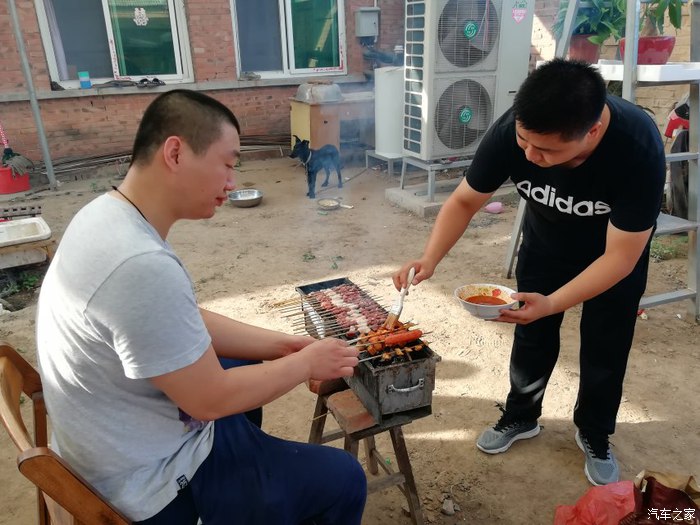 轩逸车友会武清烧烤，非常高兴，一起加油