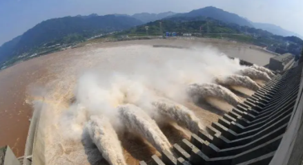 三峡水库加大下泄向长江中下游补水，这会给当地干旱带来哪些改善？