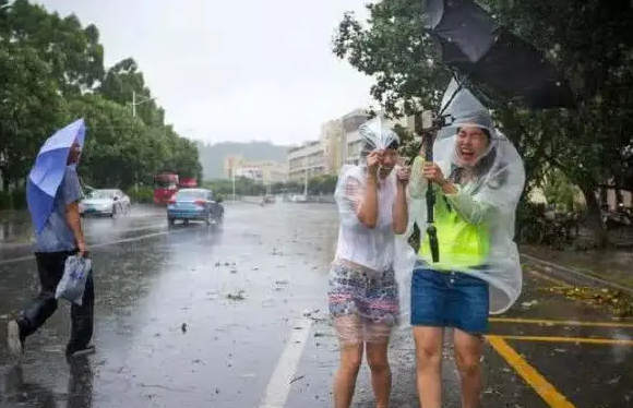 广东人听到台风来袭的反应是怎样的？市民们需做好哪些防范？