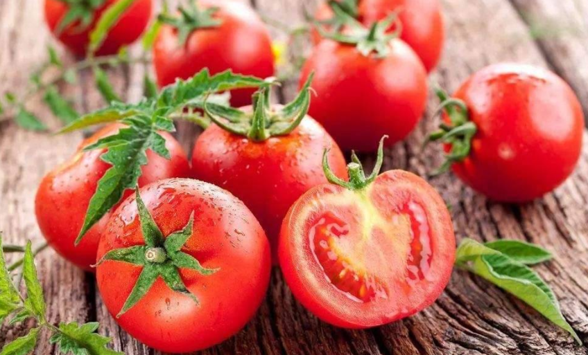 第一个吃西红柿的人是谁？