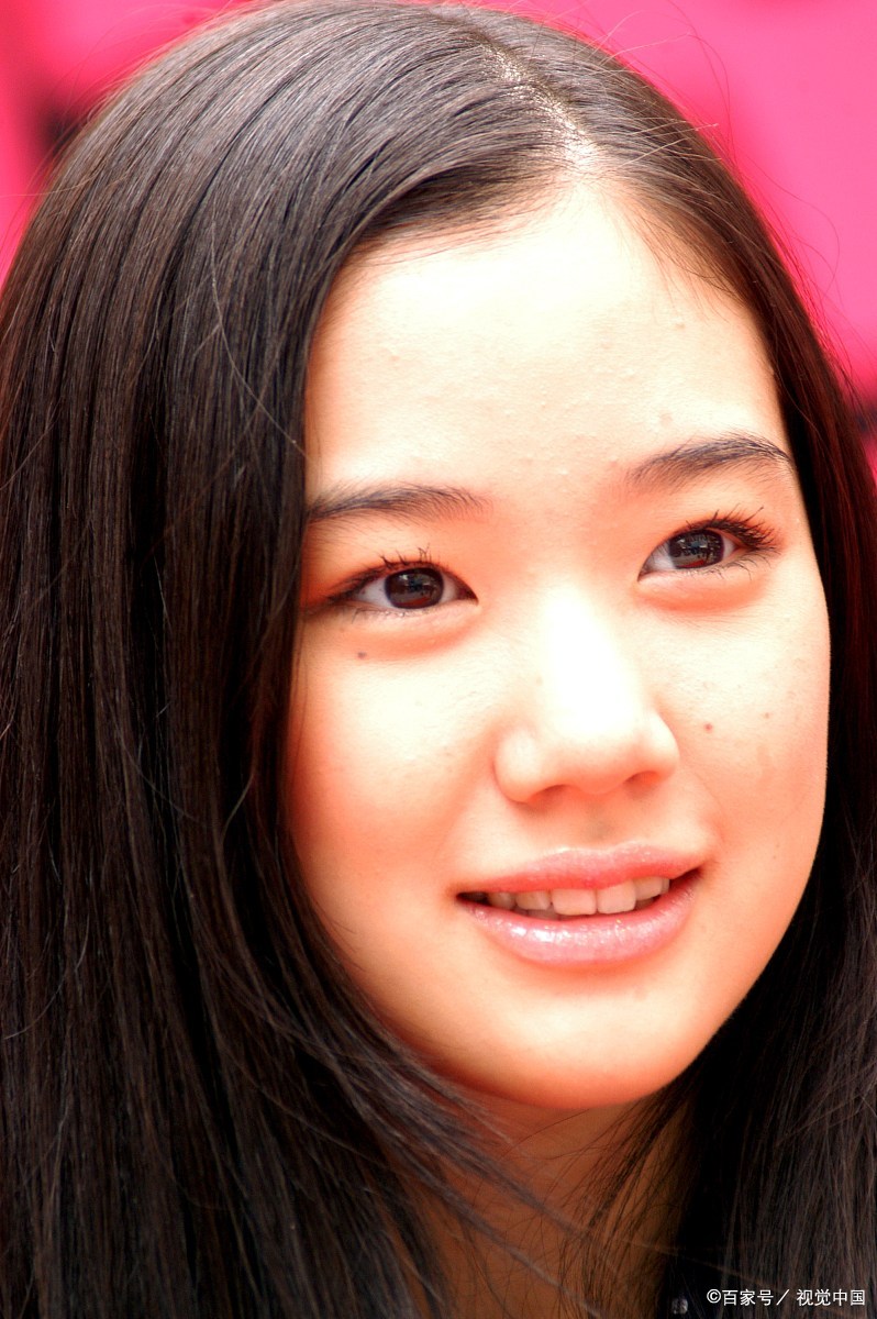 日本知名演员苍井优宣布怀孕，她曾出演过哪些作品？