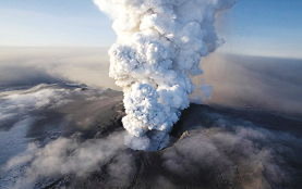 10天地震2万次！休眠800年的冰岛火山或将喷发，是什么原因导致的？