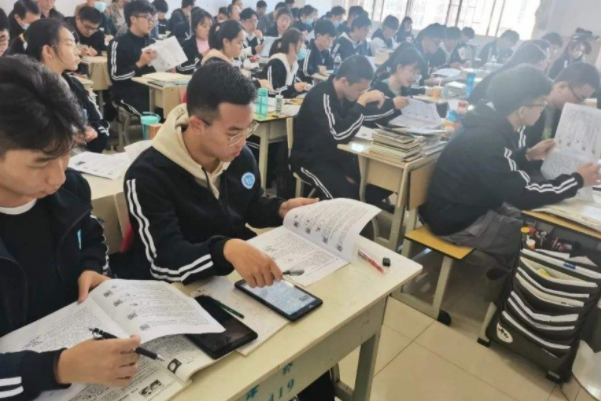 北京高考复读学校排名