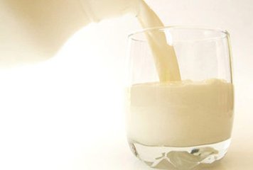 纯牛奶可以加热吗？