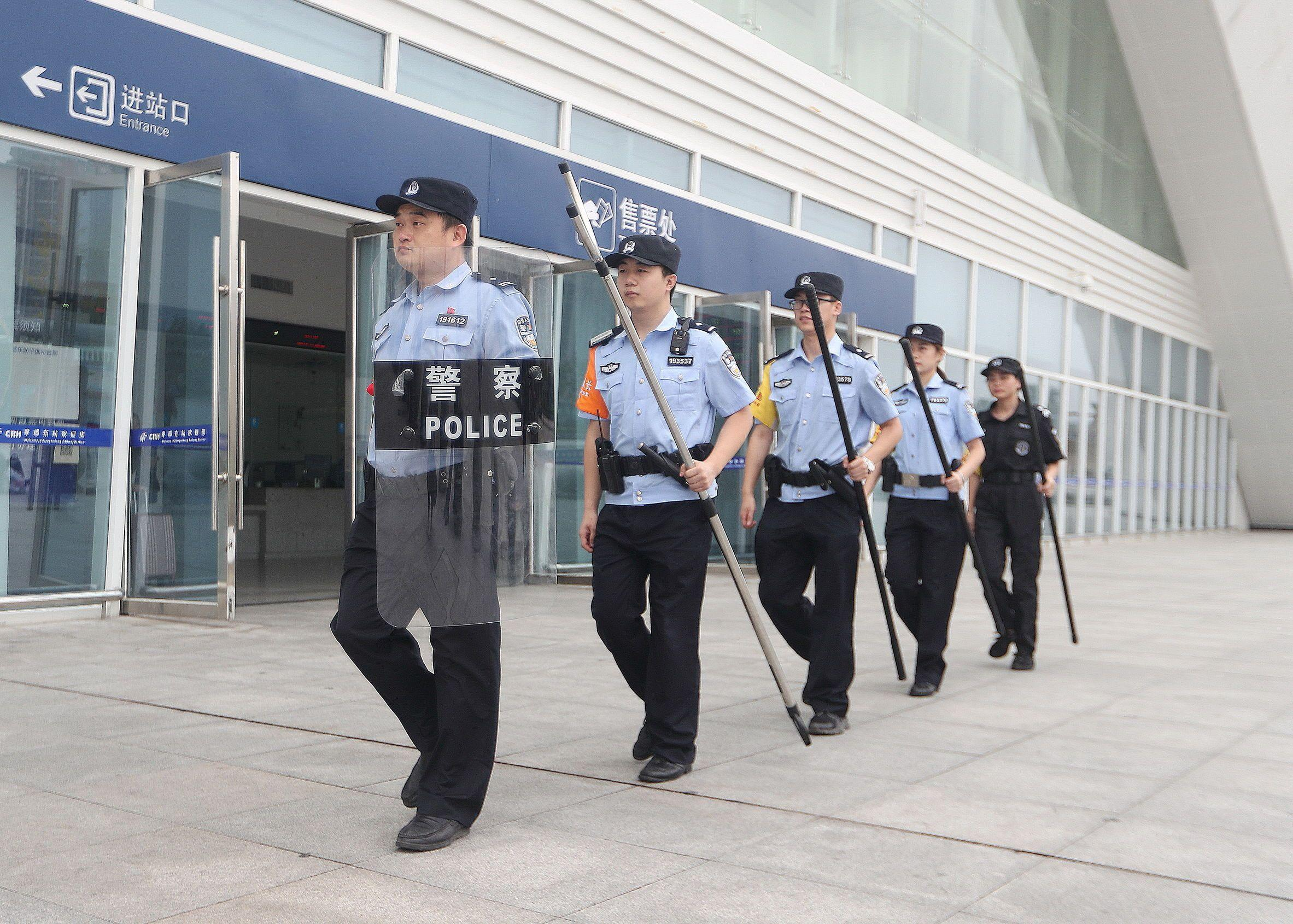 首个警察节来了！但是为何节日当天警察不放假？