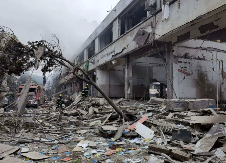 沈阳饭店爆炸，附近家猫受惊原地起跳，燃气爆炸时的威力有多大？