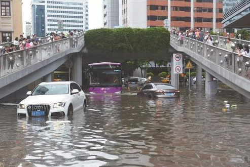 广东多地严重内涝是真的吗？