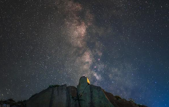 如仿写《繁星》，写一首小诗?