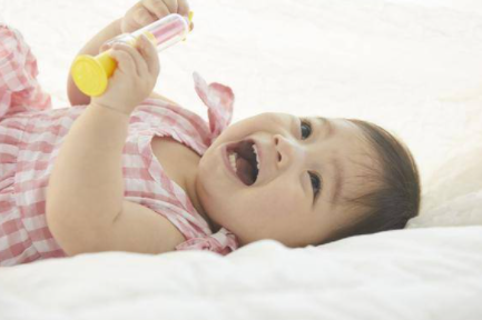 宝宝对蛋白过敏，该如何改善这个问题？