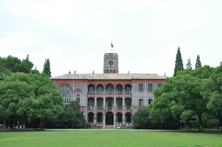 内蒙古科技大学怎么样啊？