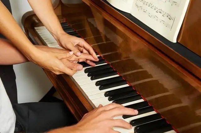 钢琴自学能学会吗