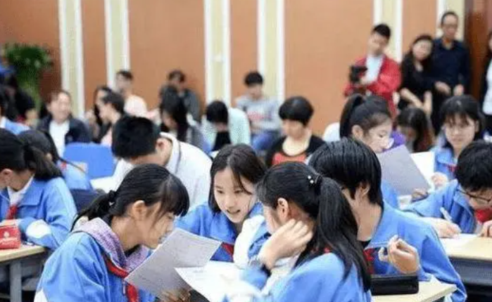 2023年小学升中考取消中考了吗？