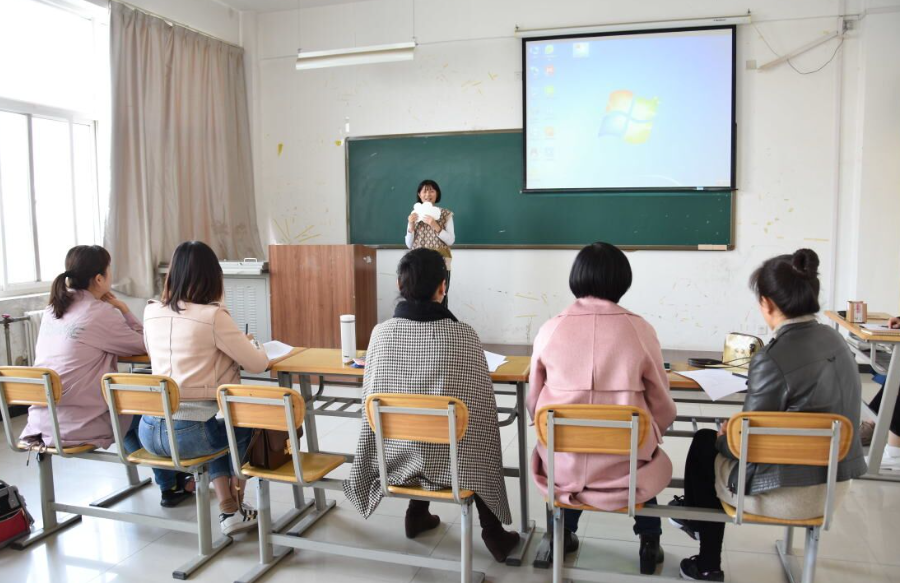 公费师范生是永久编制吗