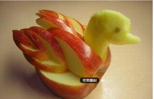 简单的苹果雕刻