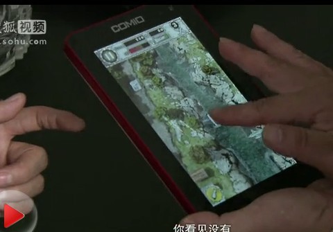 乡村爱情小夜曲（乡村爱情第5部）第6集里面，王小蒙的粉色手机和王大拿玩的平板电脑是什么牌子？