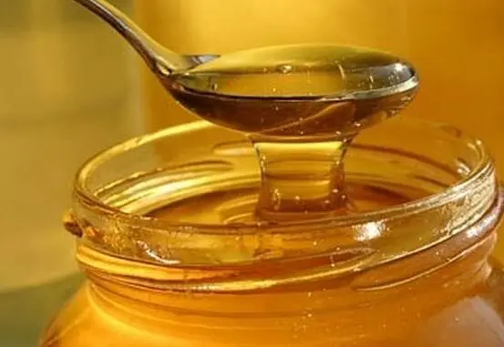 女人经常吃蜂蜜有什么好处？蜂蜜的作用和功效是什么？